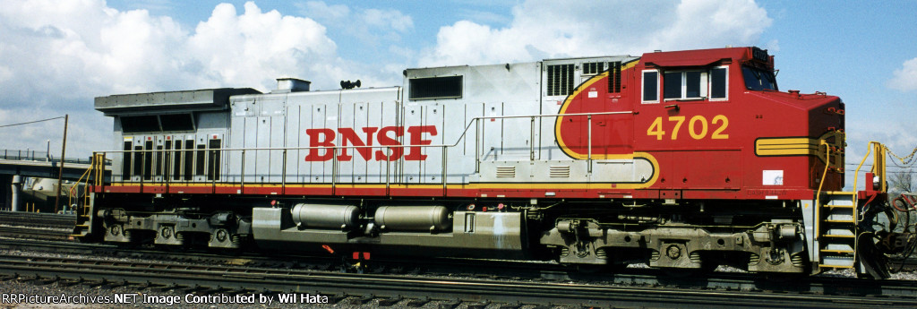 BNSF C44-9W 4702
